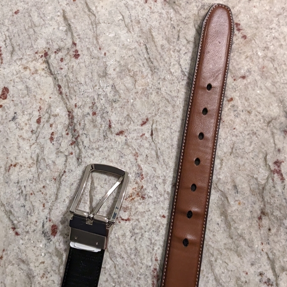 Dockers Men's Belt Size XL 42 - 44 Two Tone Black & Brown Silver Tone Buckle EUC - Picture 7 of 8